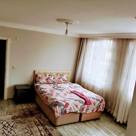 Forest Villa, 6 Minutes From The Airport Tasoluk Exterior photo